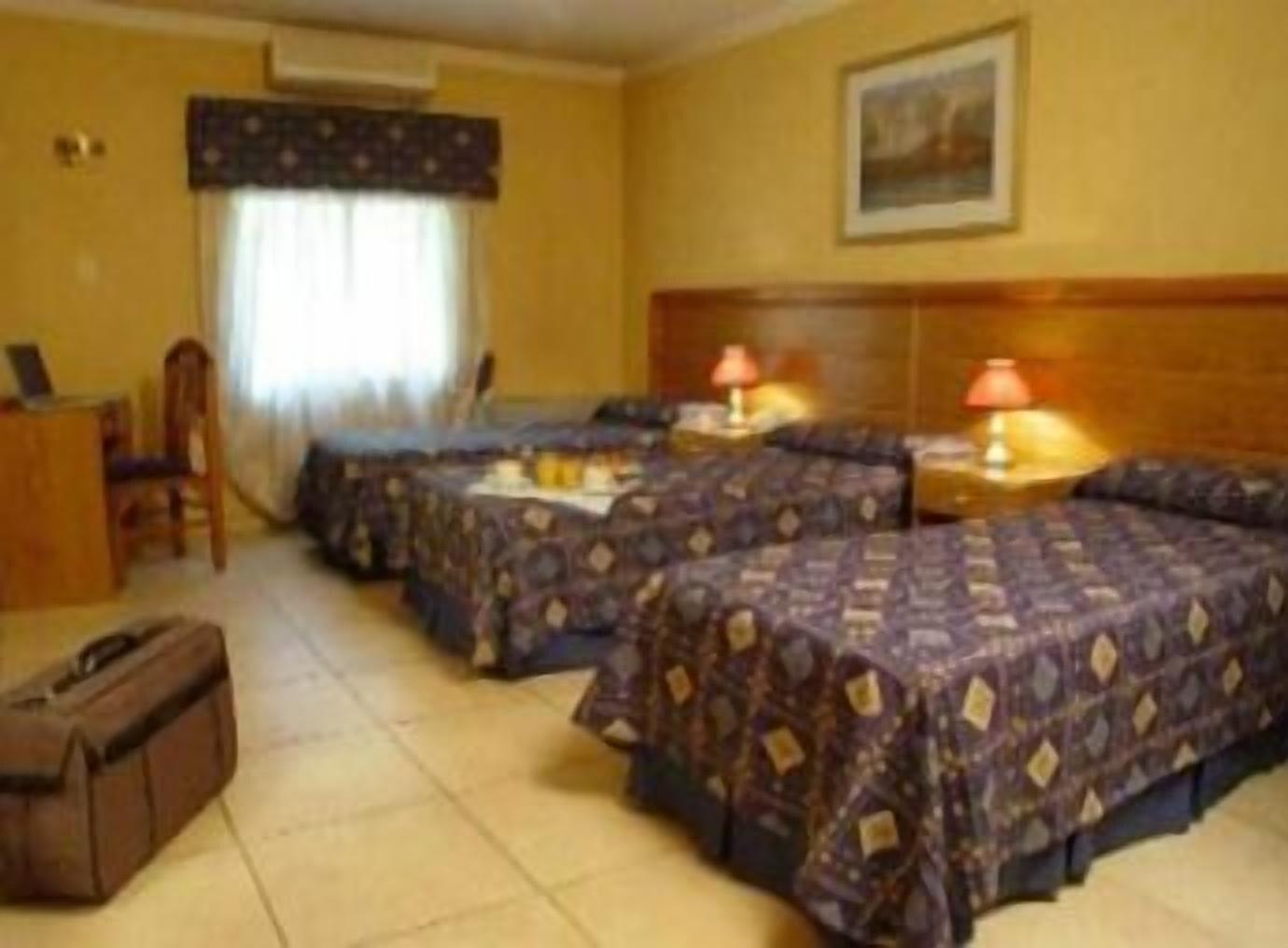 Hotel Provincial Mendoza Buitenkant foto