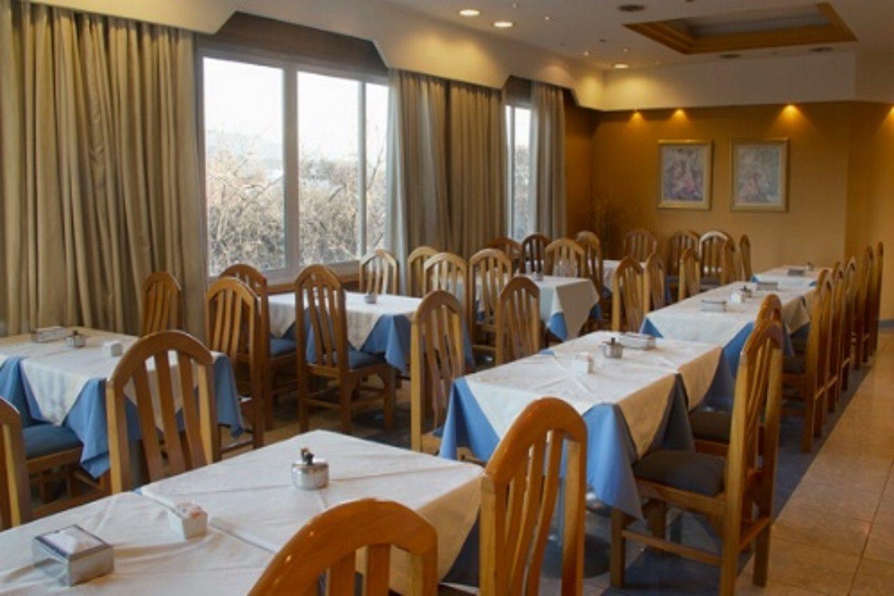 Hotel Provincial Mendoza Buitenkant foto