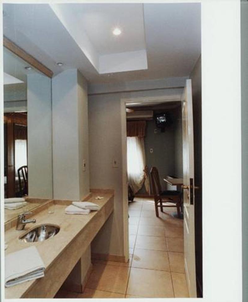 Hotel Provincial Mendoza Buitenkant foto